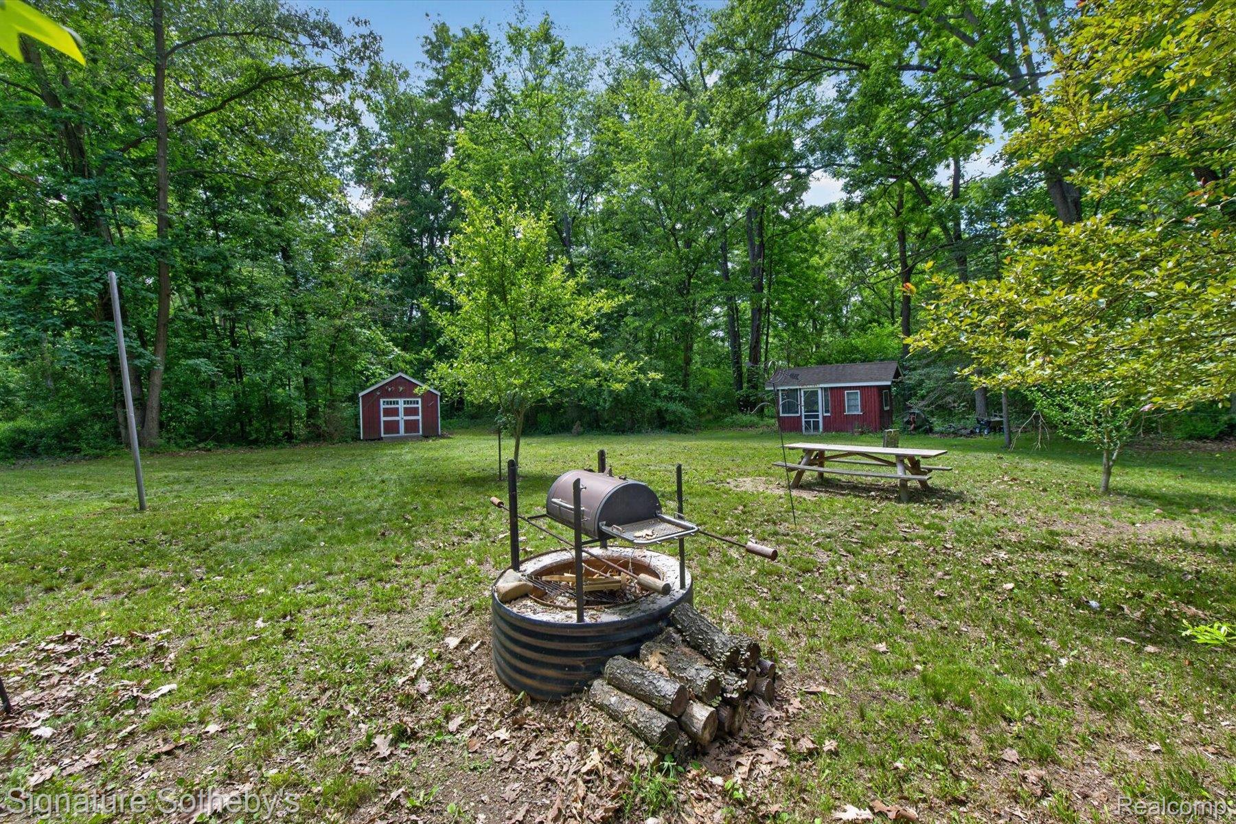 12200-130 Hadley Road Gregory, MI 48137 - Photo 31 of 55 33-12200-Hadley-Rd-Gregory-MI-48137-WindowStill.jpg