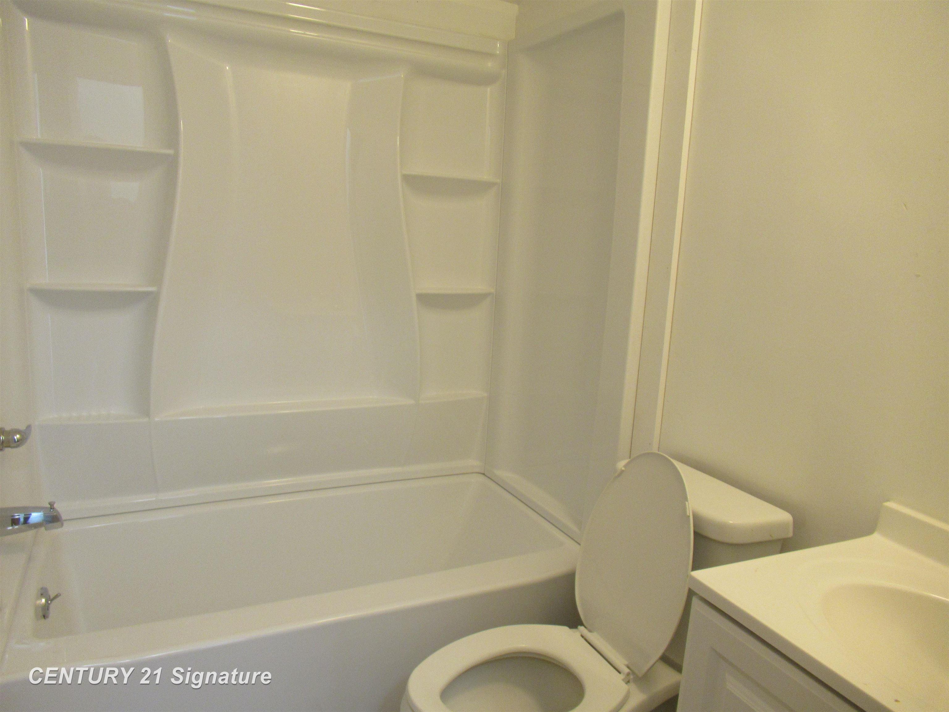 5224 Lobdell Road Mayville, MI 48744 - Photo 16 of 37 Gallery Image 16
