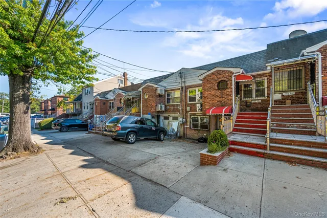 $1,138,000 | 152-10 Peck Avenue | Queensboro Hill