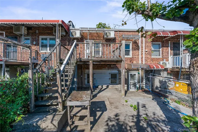 $1,138,000 | 152-10 Peck Avenue | Queensboro Hill