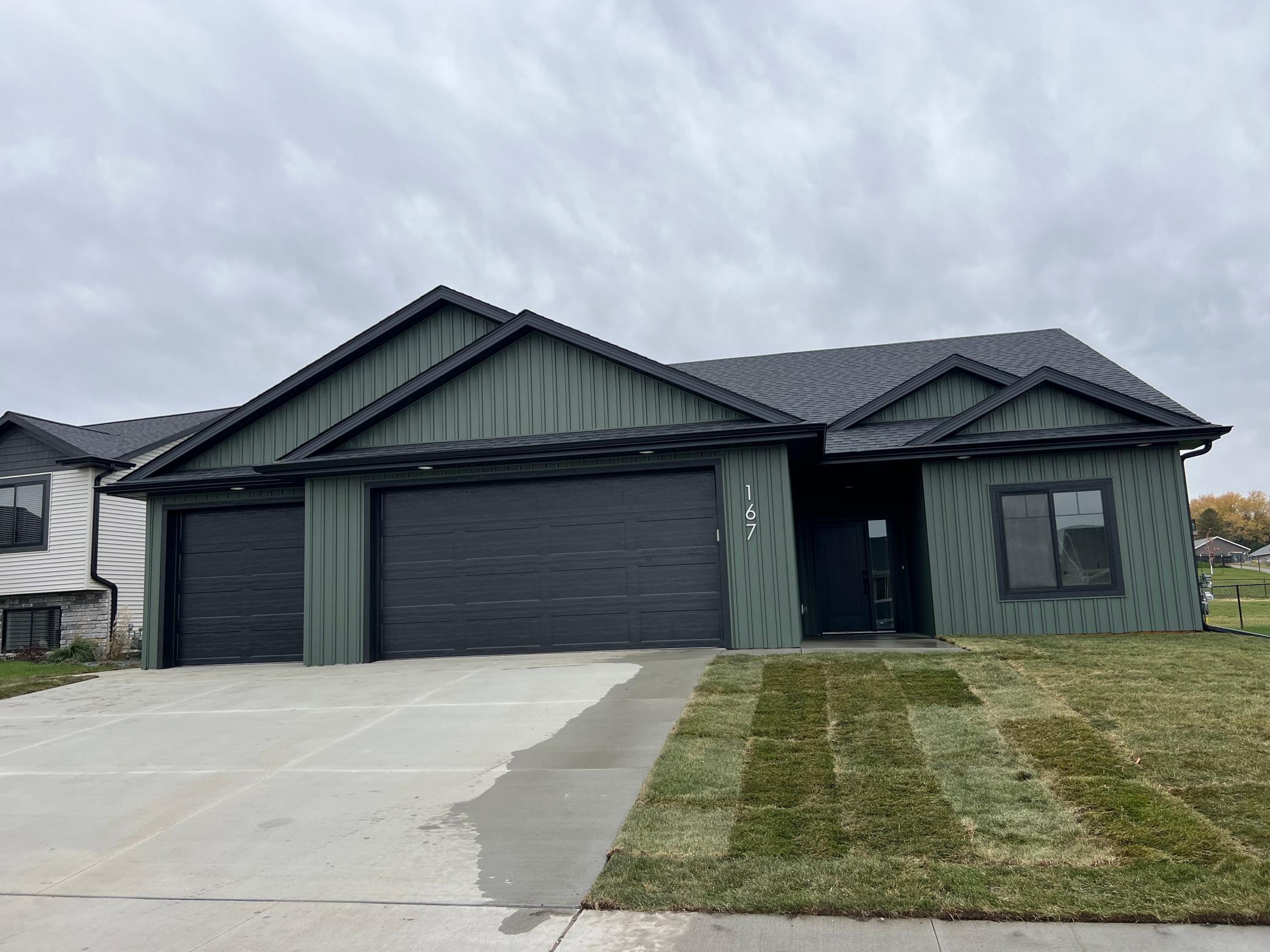 167 Stonelake Drive Southeast Rochester, MN 55904 - Photo 2 of 33