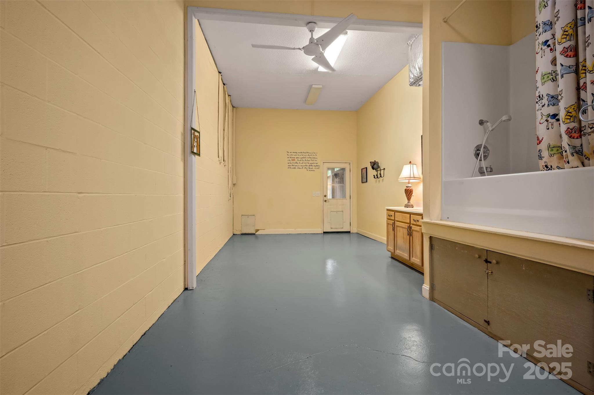 768 White Oak Lane Tryon, NC 28782 - Photo 33 of 48 a view of a storage & utility room