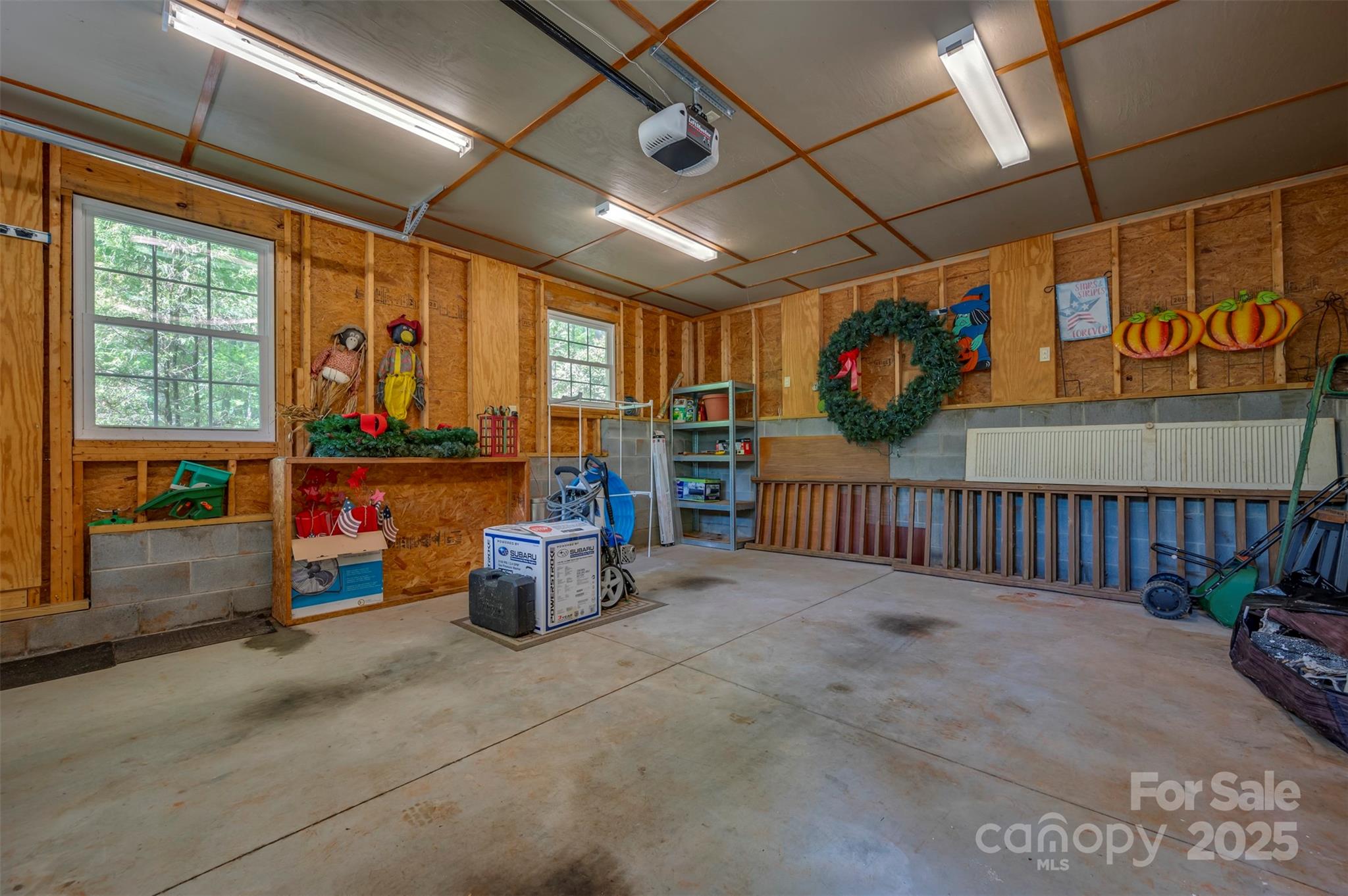 768 White Oak Lane Tryon, NC 28782 - Photo 44 of 48 a view of livingroom with furniture