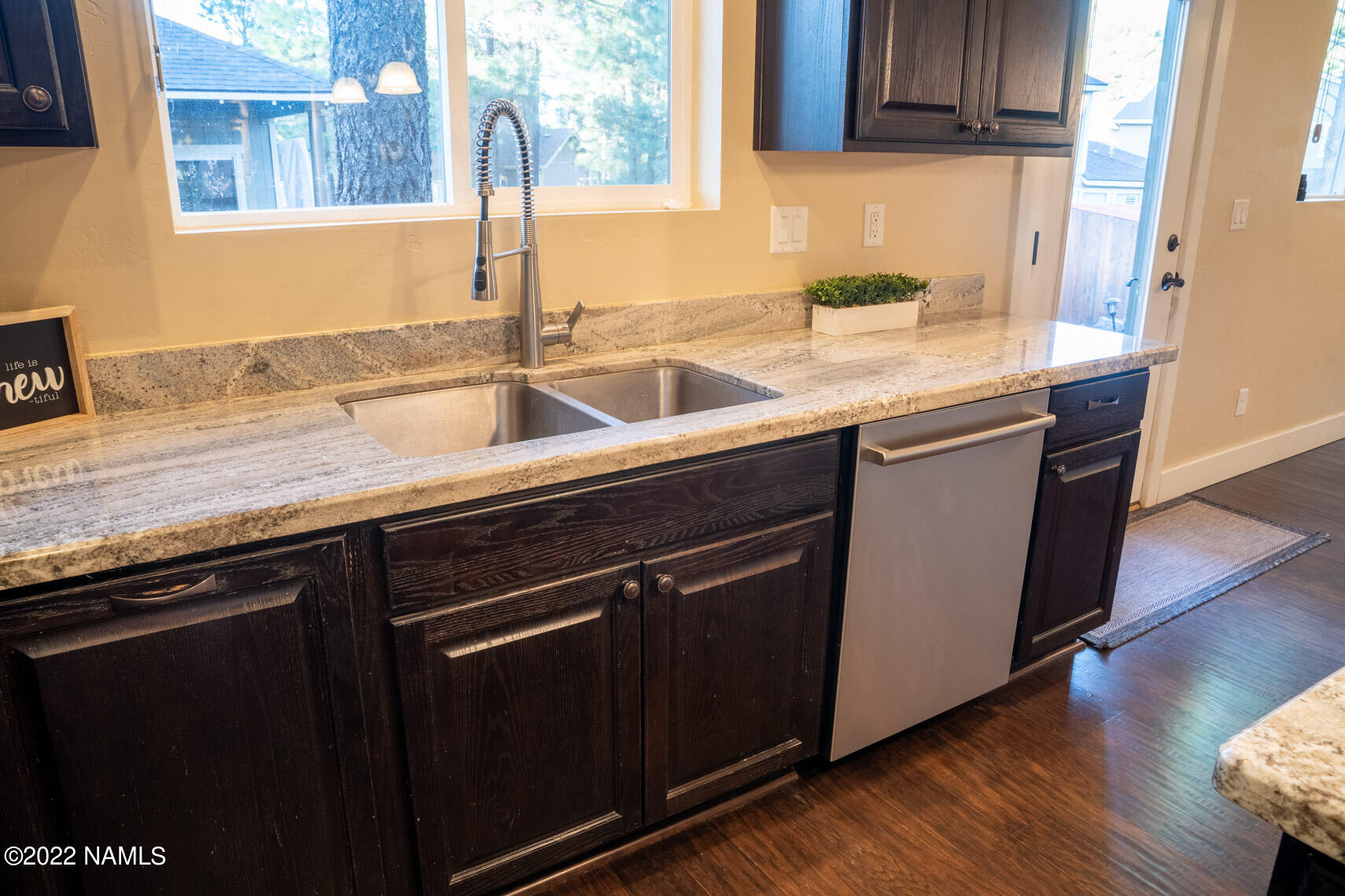 335 West Beryl Road Flagstaff, AZ 86005 - Photo 9 of 46 20220401-WMP01068-HDR
