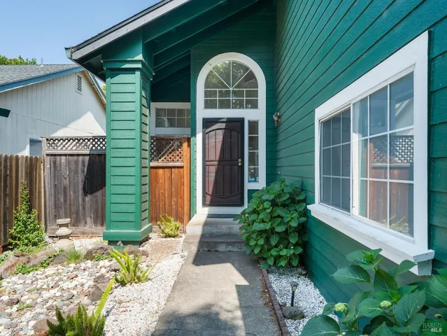 $724,000 | 1520 Cabernet Circle, Santa Rosa, CA 95403