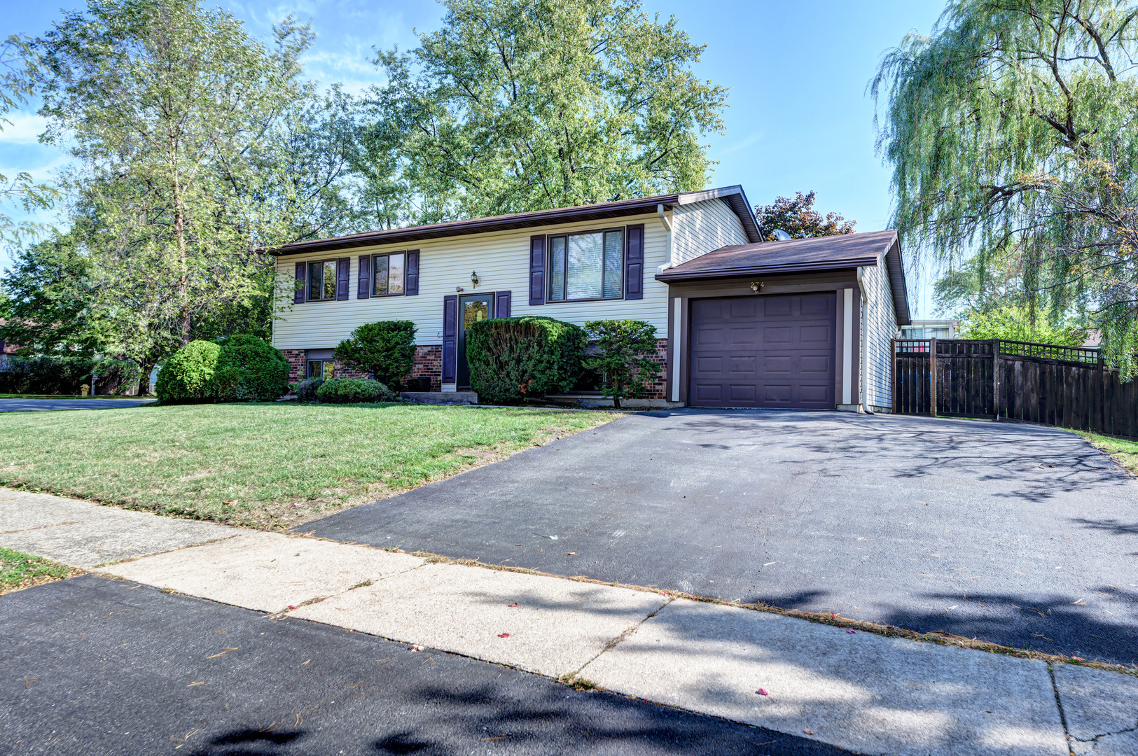 234 Bedford Road Bolingbrook, IL 60440 - Photo 1 of 29