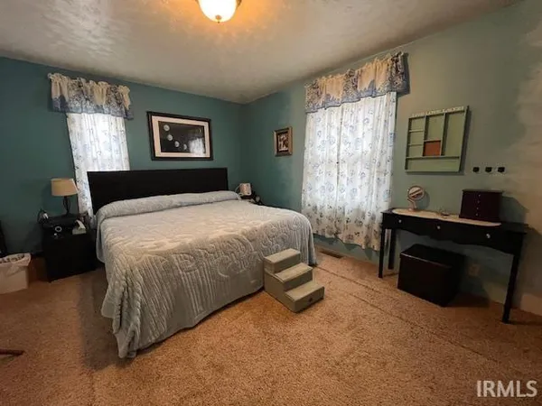 $293,000 | 700 West Michelle Court, Muncie, IN 47302