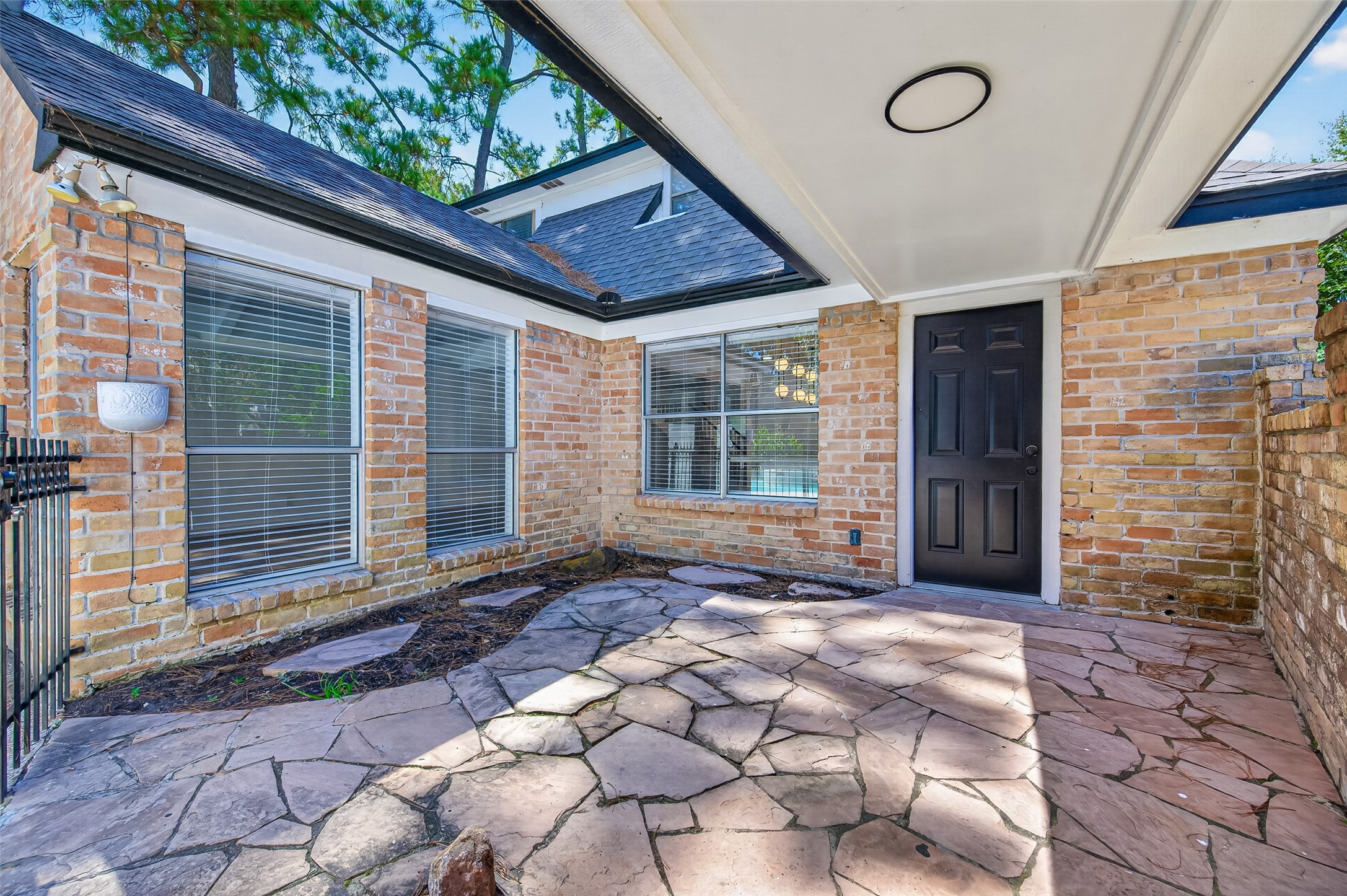 5411 Cobble Lane Spring, TX 77379 - Photo 38 of 50 Welcoming patio