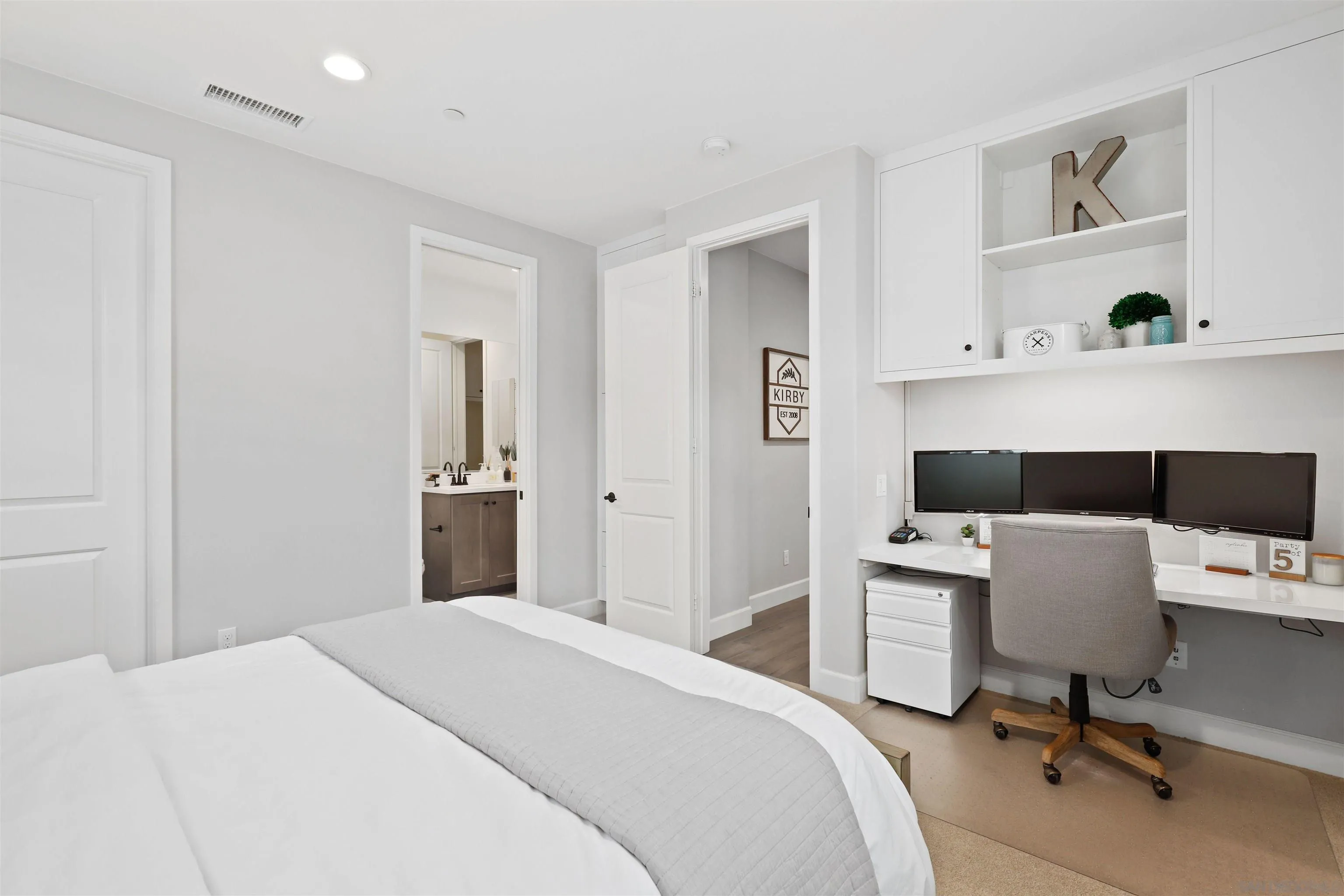 655 Gemstone Drive San Marcos, CA 92078 - Photo 27 of 48 a bedroom with a workspace