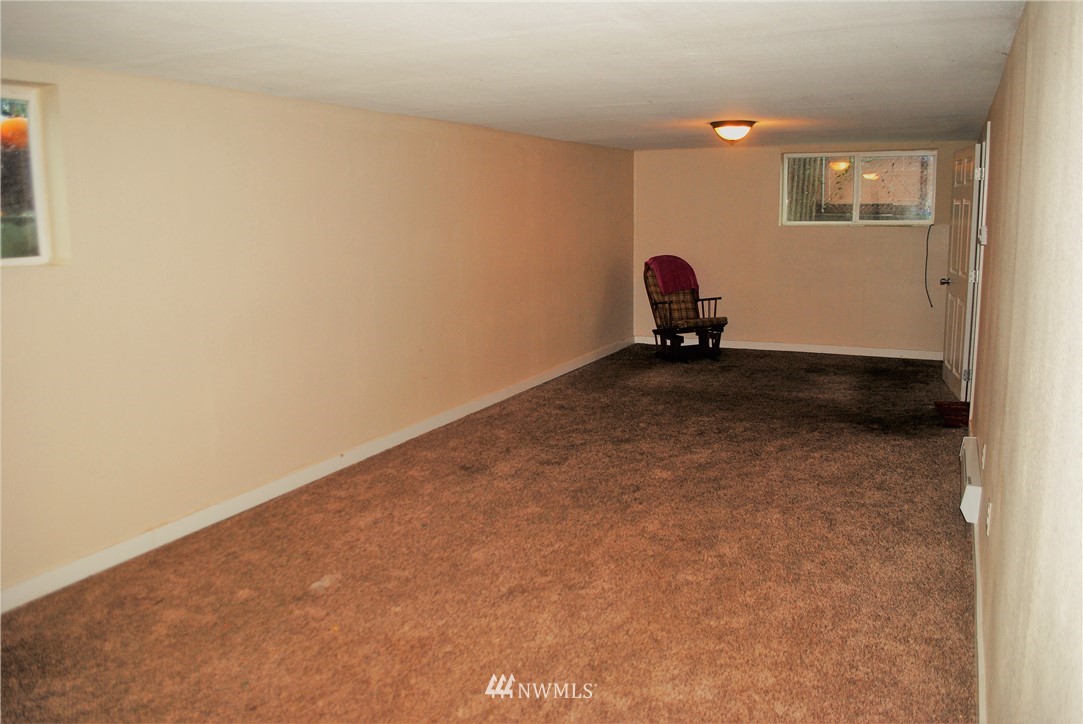 1071 Walnut Street Bremerton, WA 98310 - Photo 7 of 12 Gallery Image 7