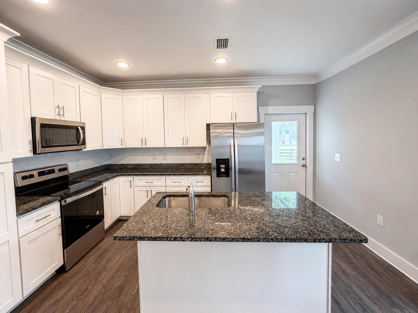 65 South Sand Palm Road Freeport, FL 32439 - Photo 7 of 23 9
