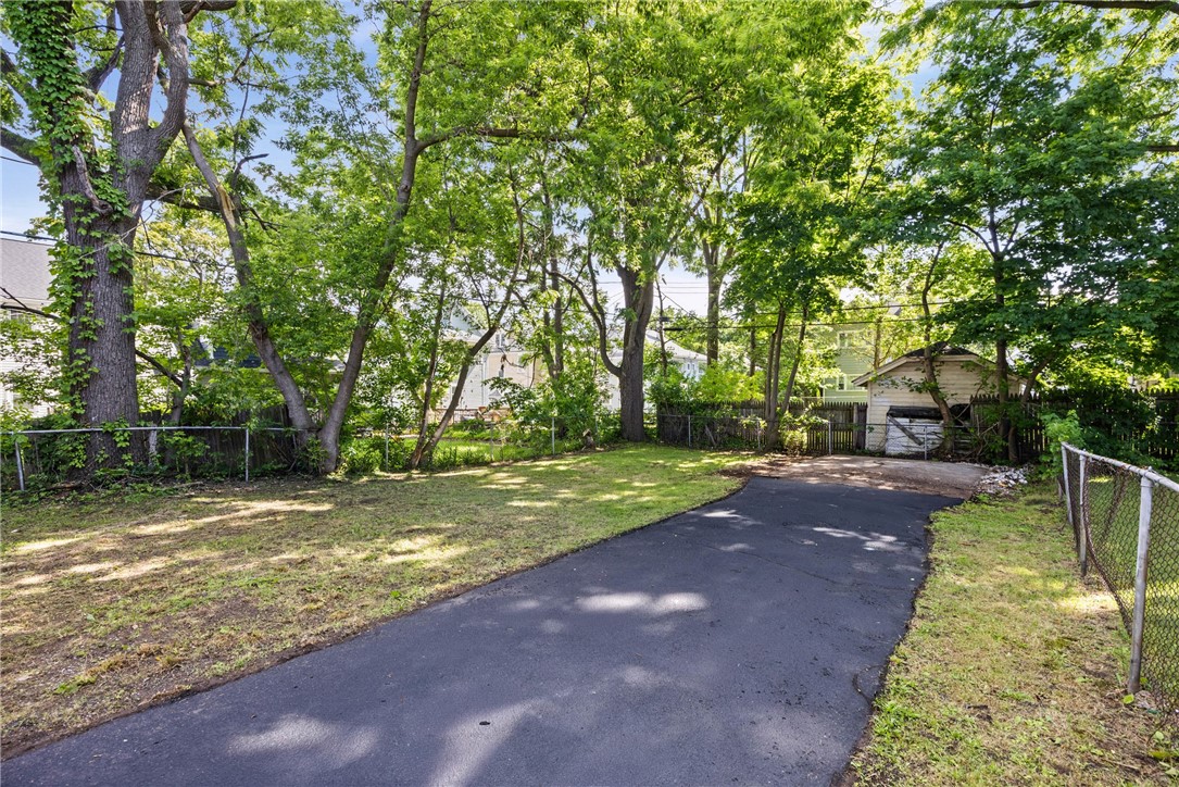 20 Kron Street Rochester, NY 14619 - Photo 41 of 44