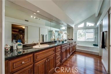 11 Davis Irvine, CA 92620 - Photo 19 of 38