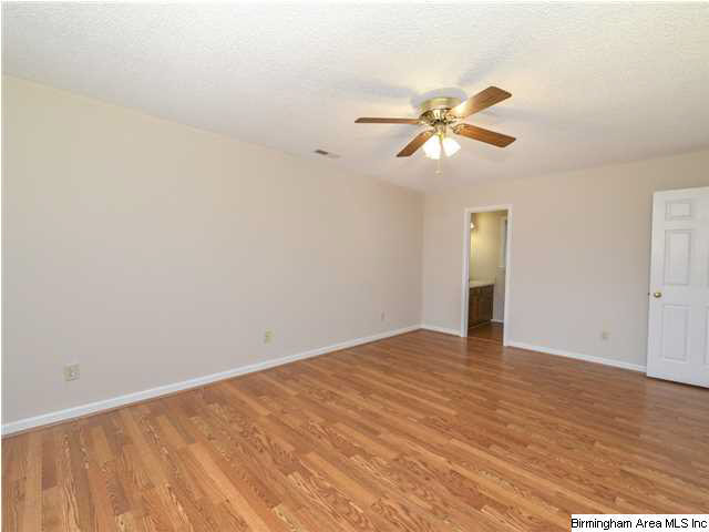 224 Dolphin Circle Alabaster, AL 35007 - Photo 14 of 25