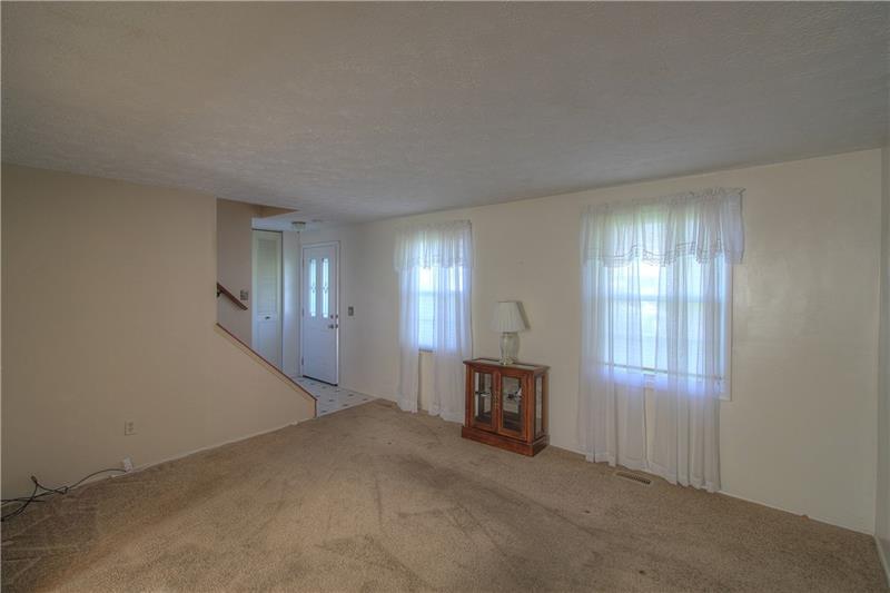 10 Quail Hill Road Pittsburgh, PA 15214 - Photo 2 of 15