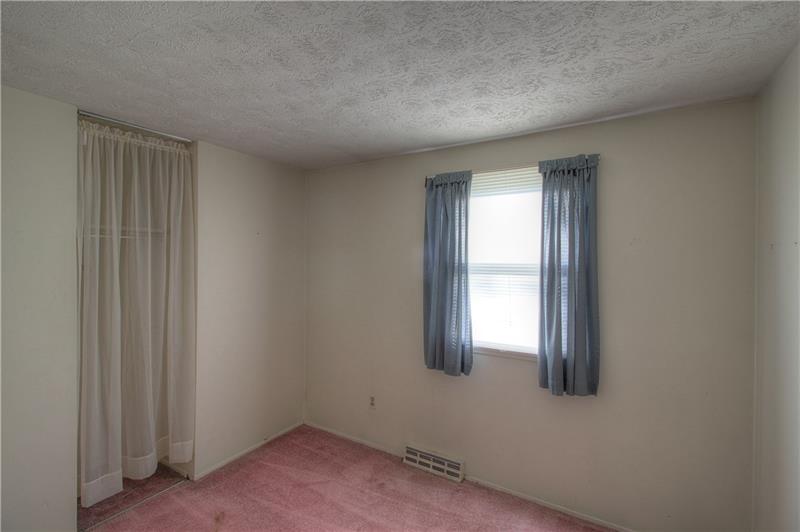 10 Quail Hill Road Pittsburgh, PA 15214 - Photo 11 of 15