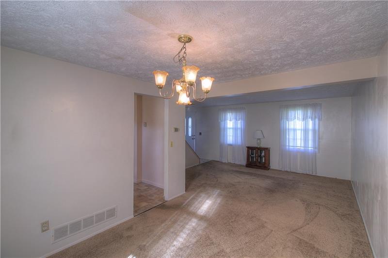 10 Quail Hill Road Pittsburgh, PA 15214 - Photo 4 of 15