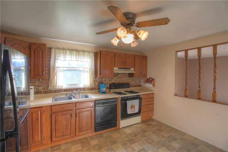 10 Quail Hill Road Pittsburgh, PA 15214 - Photo 6 of 15