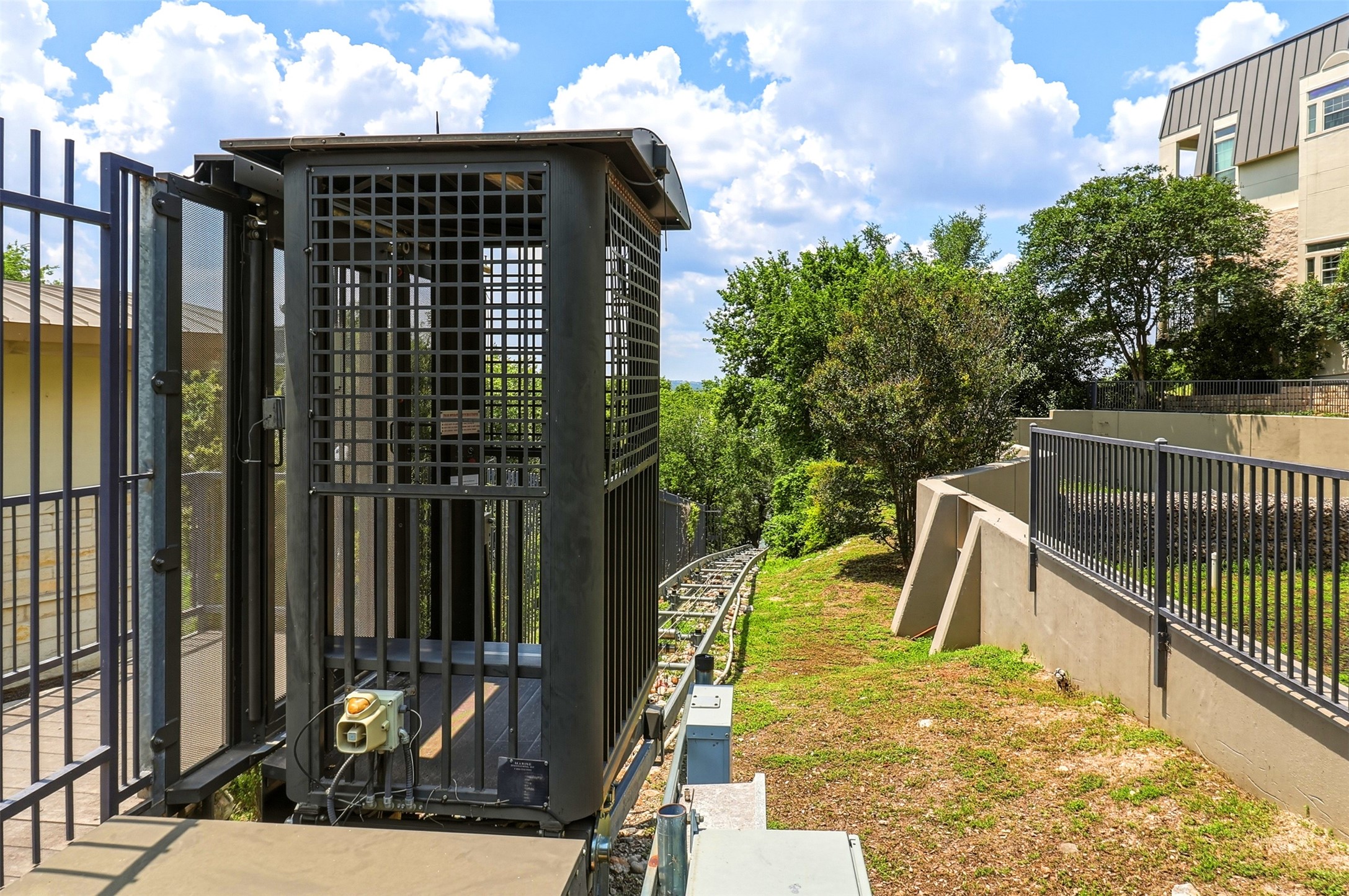 2918 Ranch Road 620, Unit 265 Austin, TX 78734 - Photo 28 of 40 Elevator for lake access offering convenient access and picturesque views.