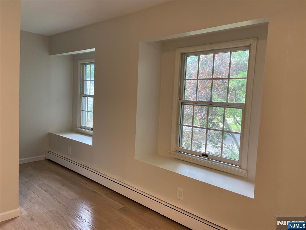 424 Eton Court Ridgewood, NJ 07450 - Photo 13 of 16