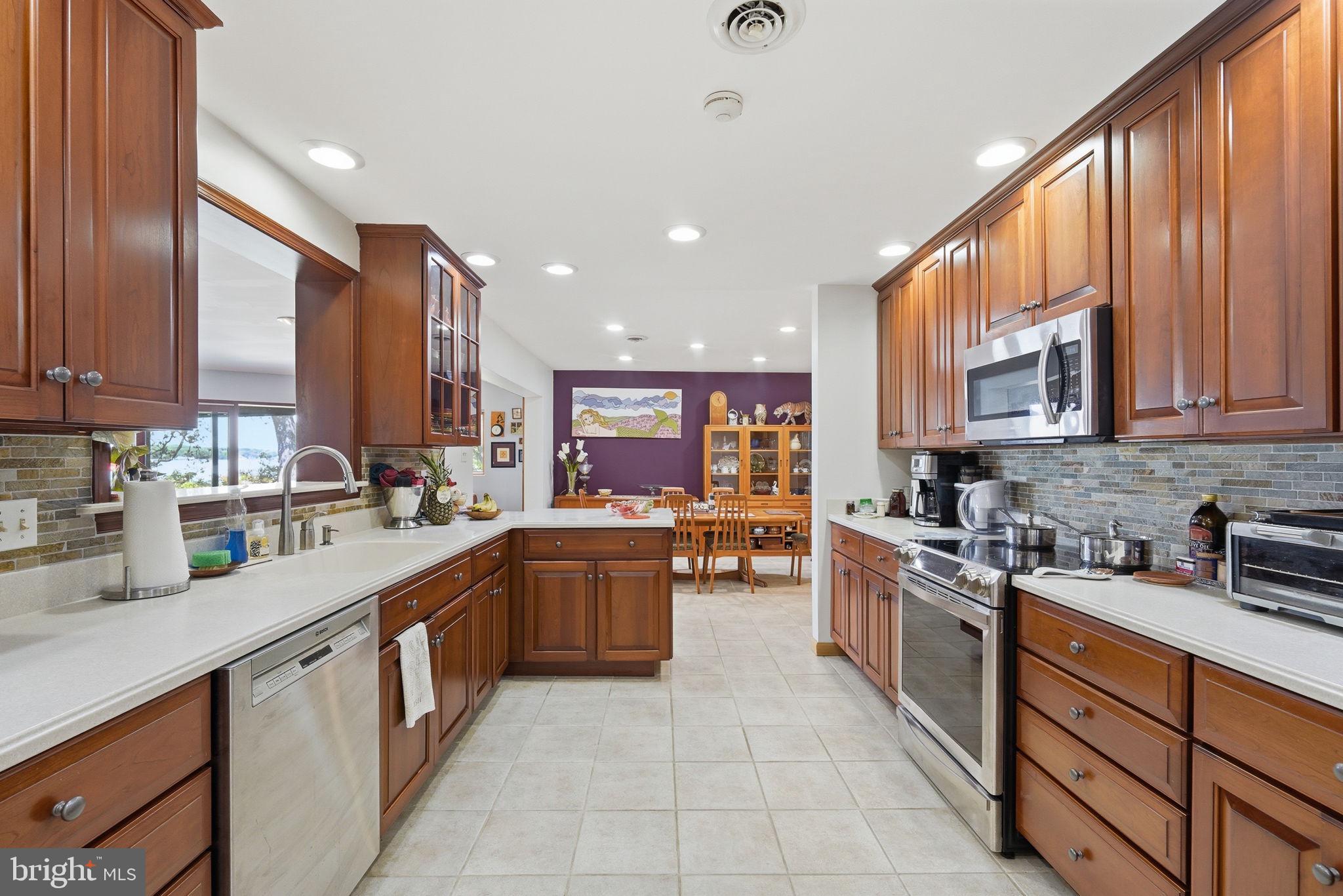 47 North Lockewood Road Elkton, MD 21921 - Photo 16 of 43 Galley kitchen