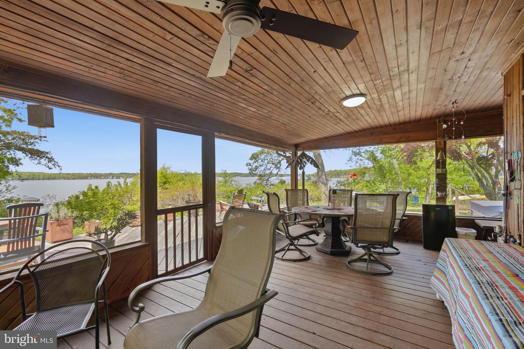 47 North Lockewood Road Elkton, MD 21921 - Photo 29 of 43 Screened porch
