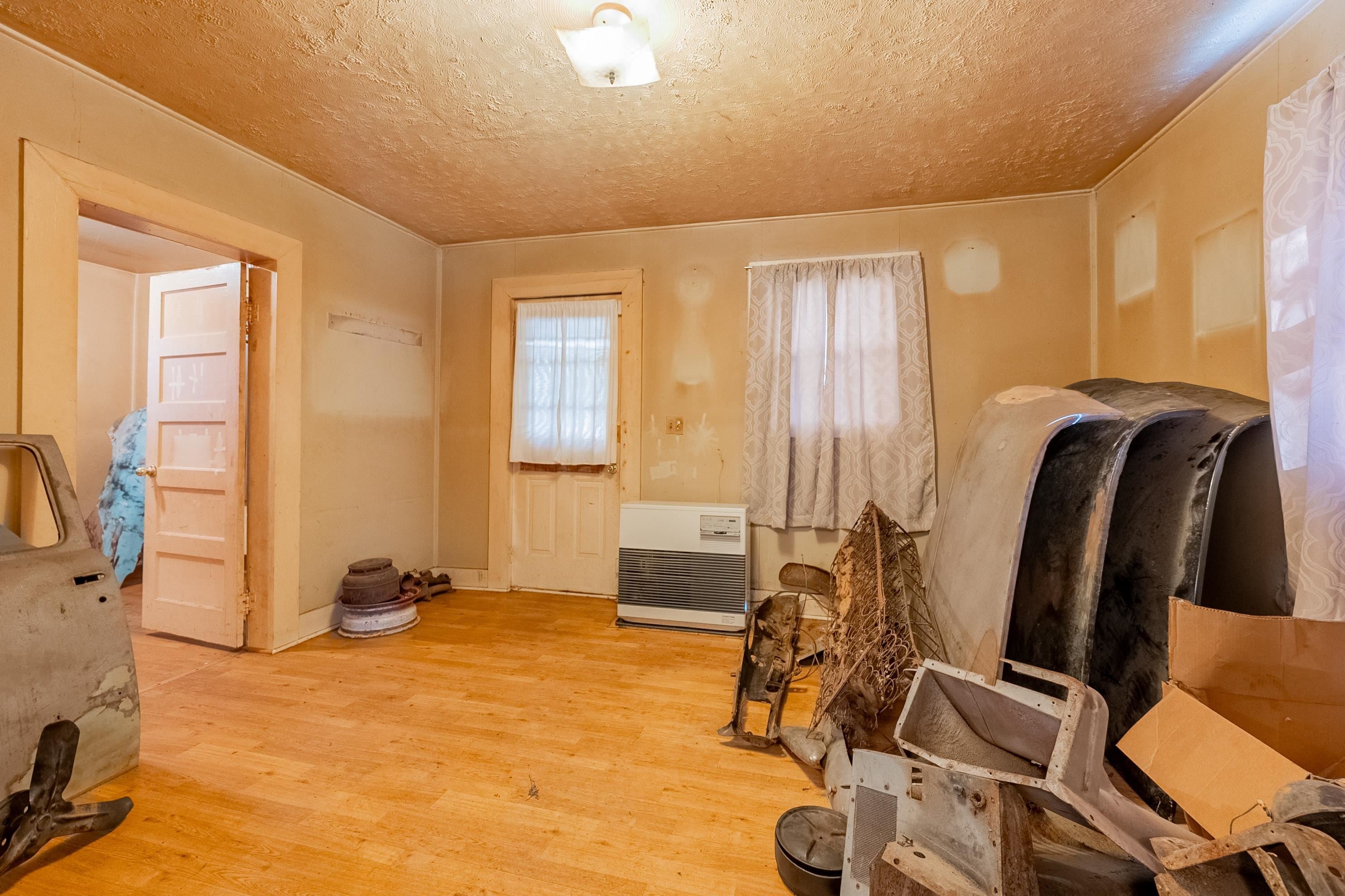 3263 Lowmans Ferry Road Pulaski, VA 24301 - Photo 9 of 43 Gallery Image 9