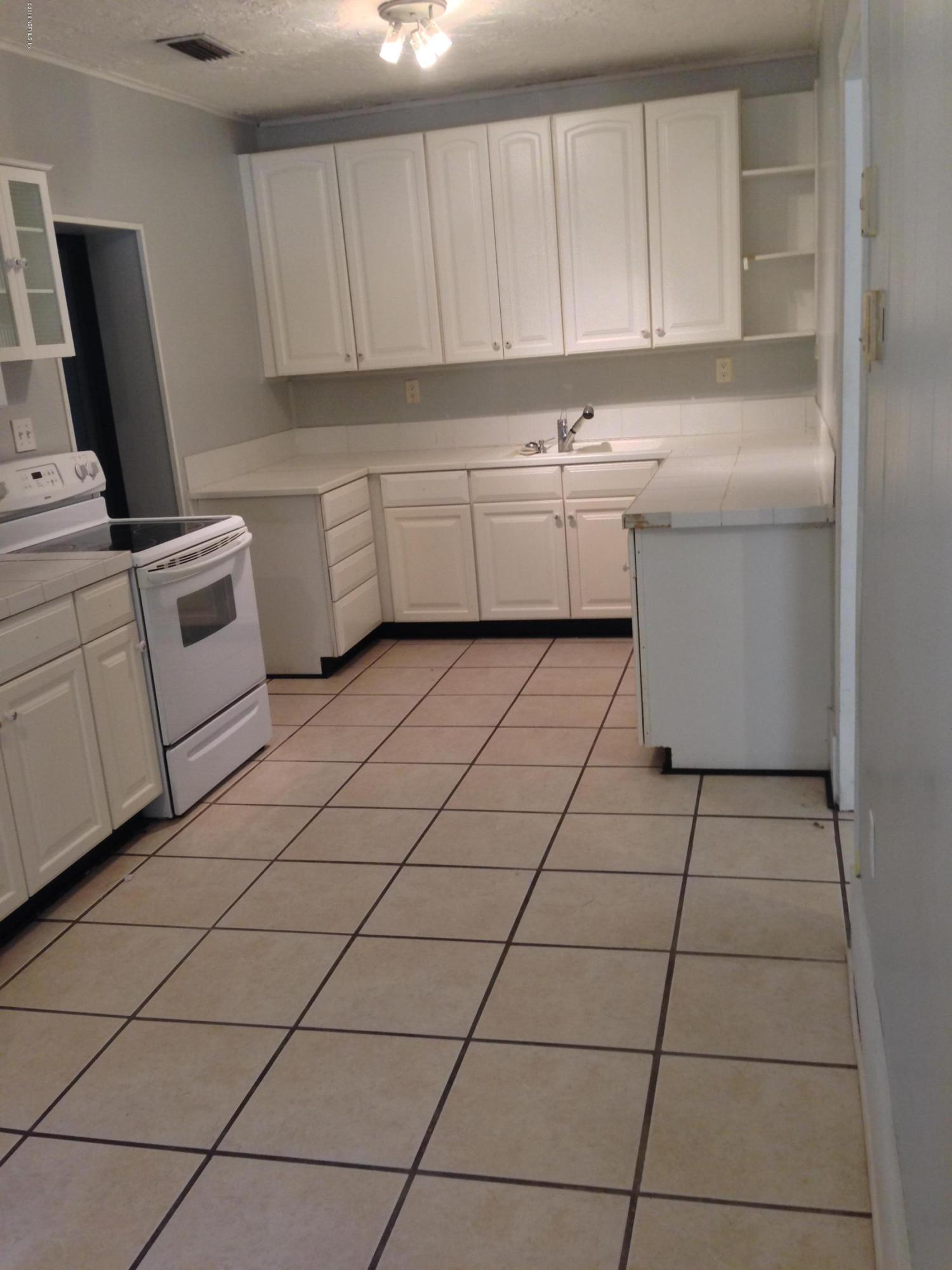5841 Old Kings Road Jacksonville, FL 32254 - Photo 1 of 14 Kitchen