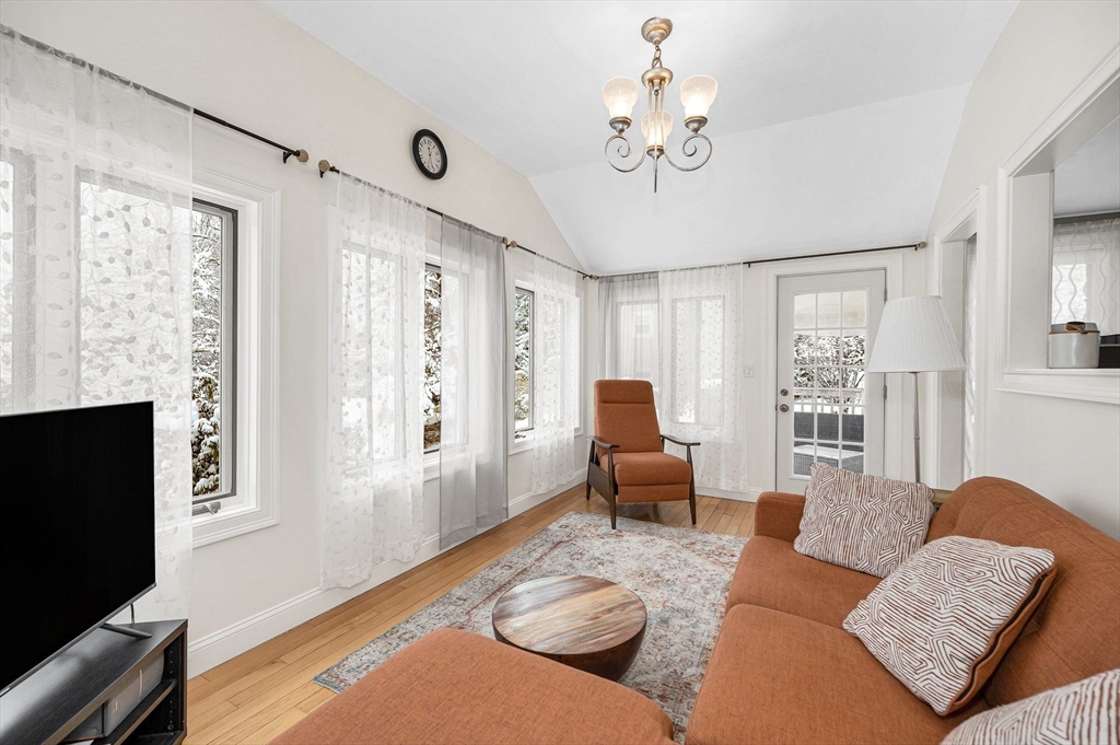 46 Patten Road Westford, MA 01886 - Photo 11 of 42