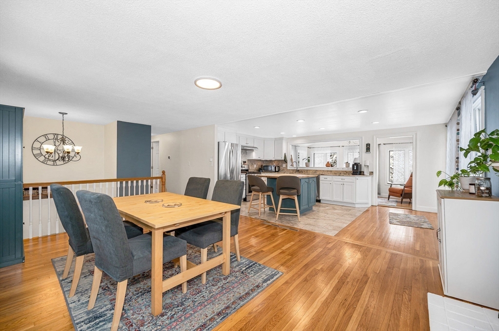 46 Patten Road Westford, MA 01886 - Photo 4 of 42