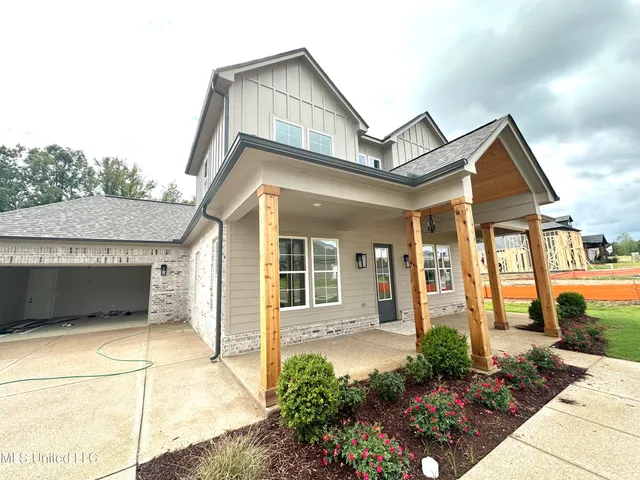$409,000 | 2593 River Ouse Drive, Hernando, MS 38632
