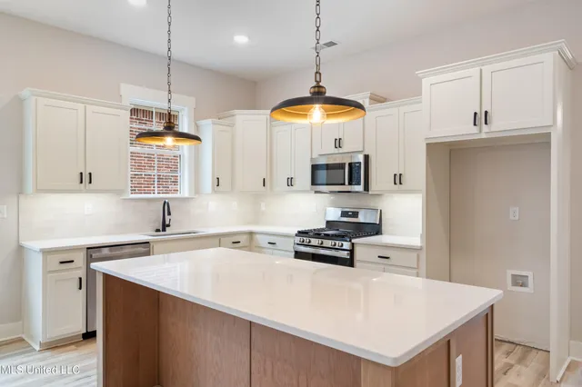 $409,000 | 2593 River Ouse Drive, Hernando, MS 38632