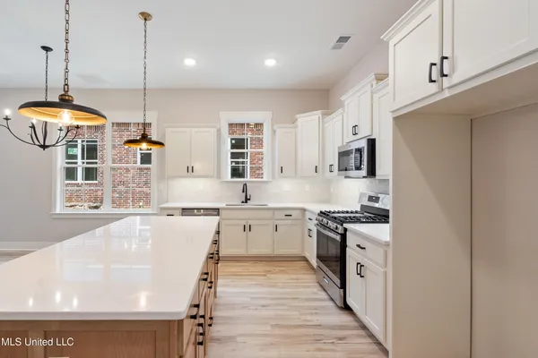 $409,000 | 2593 River Ouse Drive, Hernando, MS 38632