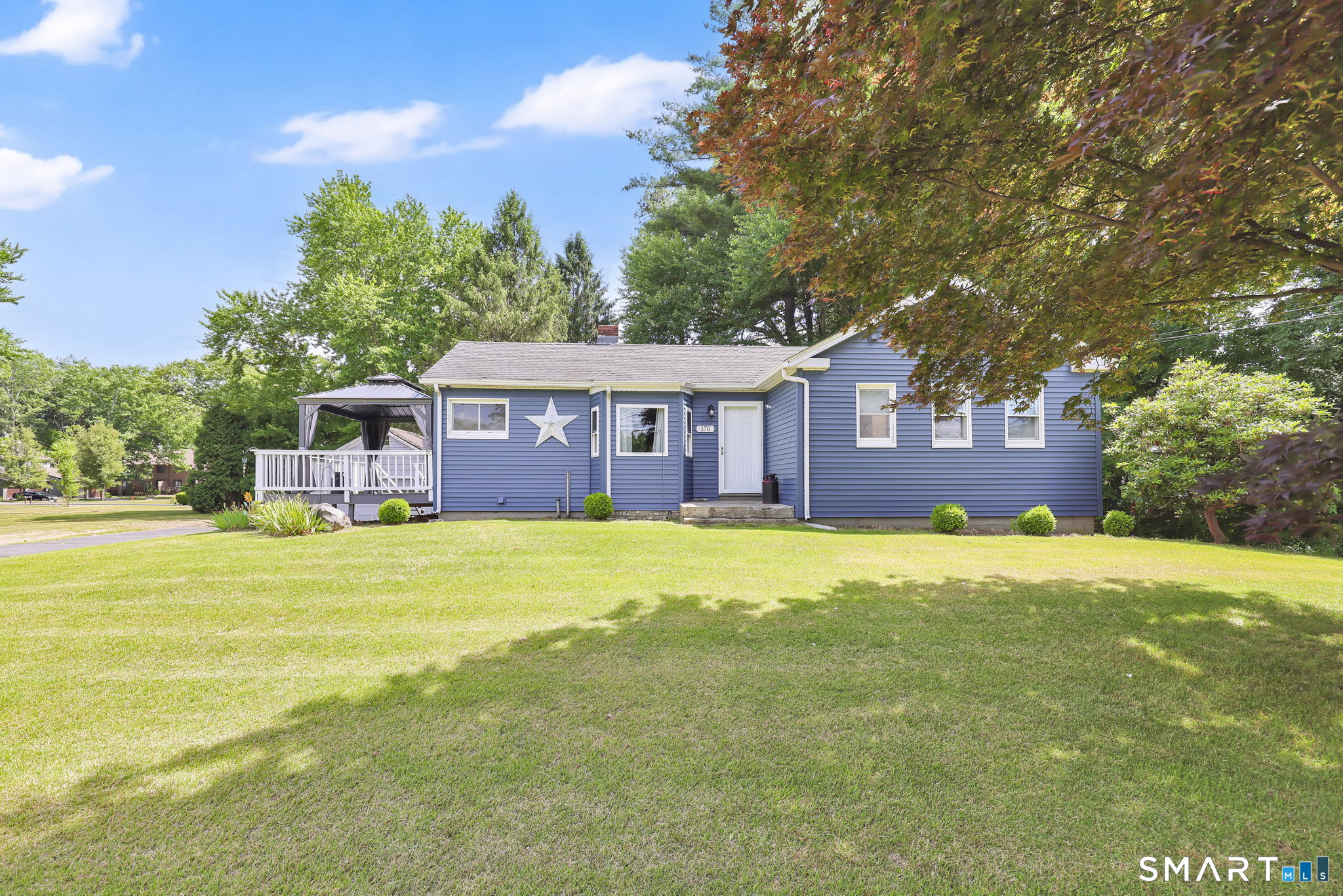 170 Weymouth Road Enfield, CT 06082 - Photo 1 of 33