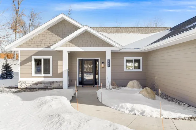 $575,000 | 11430 Legacy Court, Brainerd, MN 56401