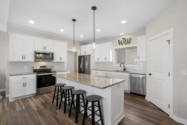 $575,000 | 11430 Legacy Court, Brainerd, MN 56401