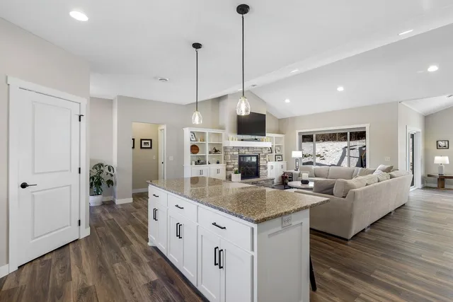 $575,000 | 11430 Legacy Court, Brainerd, MN 56401