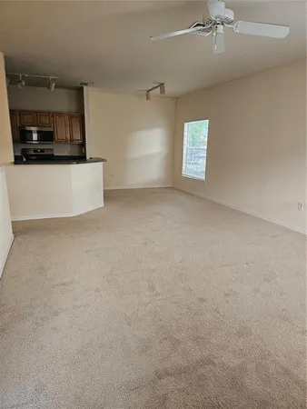 $2,100 | 5979 Westgate Drive, Unit 1021, Orlando, FL 32835