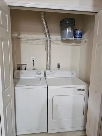 $2,100 | 5979 Westgate Drive, Unit 1021, Orlando, FL 32835