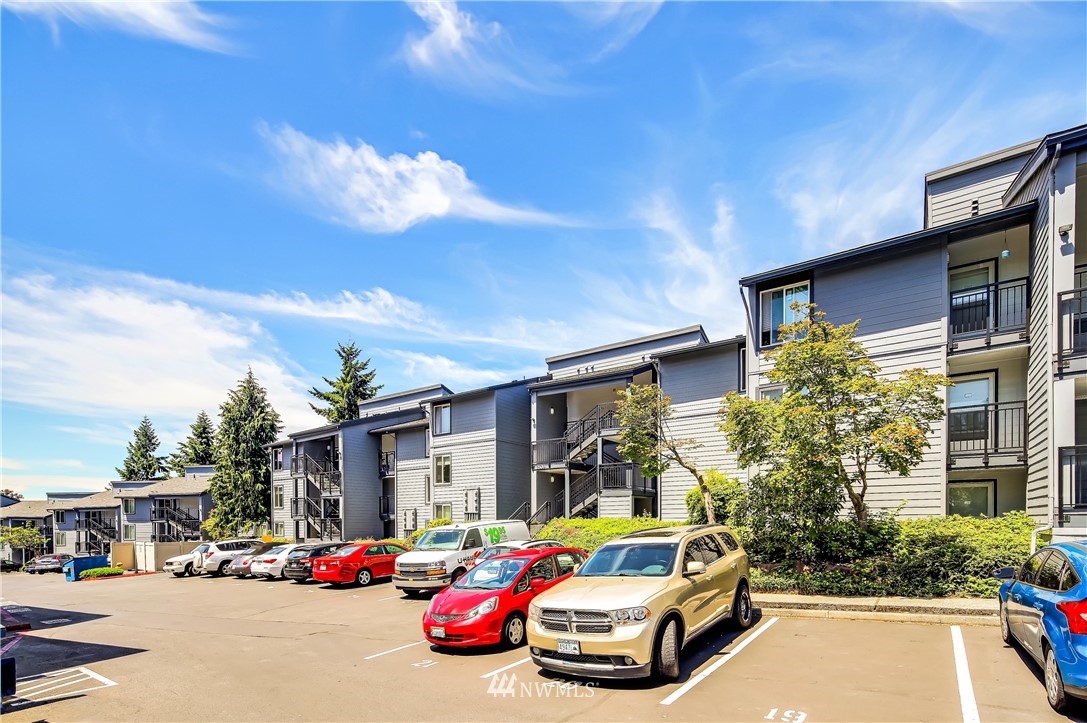 2609 Northeast 4th Street, Unit 225 Renton, WA 98056 - Photo 16 of 18 Gallery Image 16
