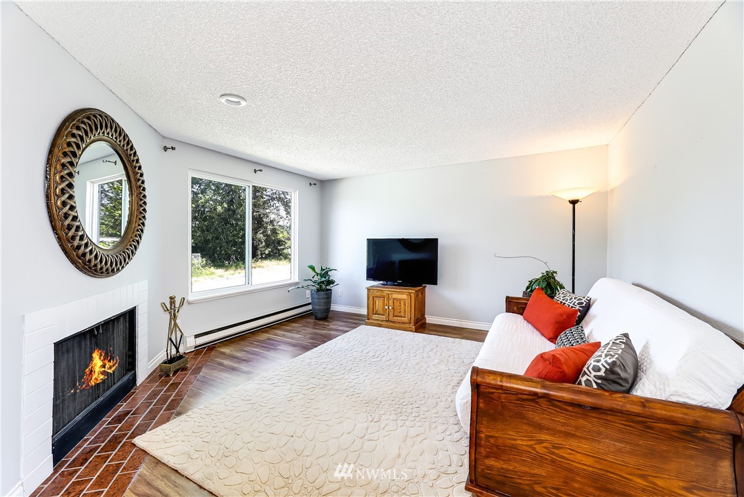 2609 Northeast 4th Street, Unit 225 Renton, WA 98056 - Photo 4 of 18 Gallery Image 4