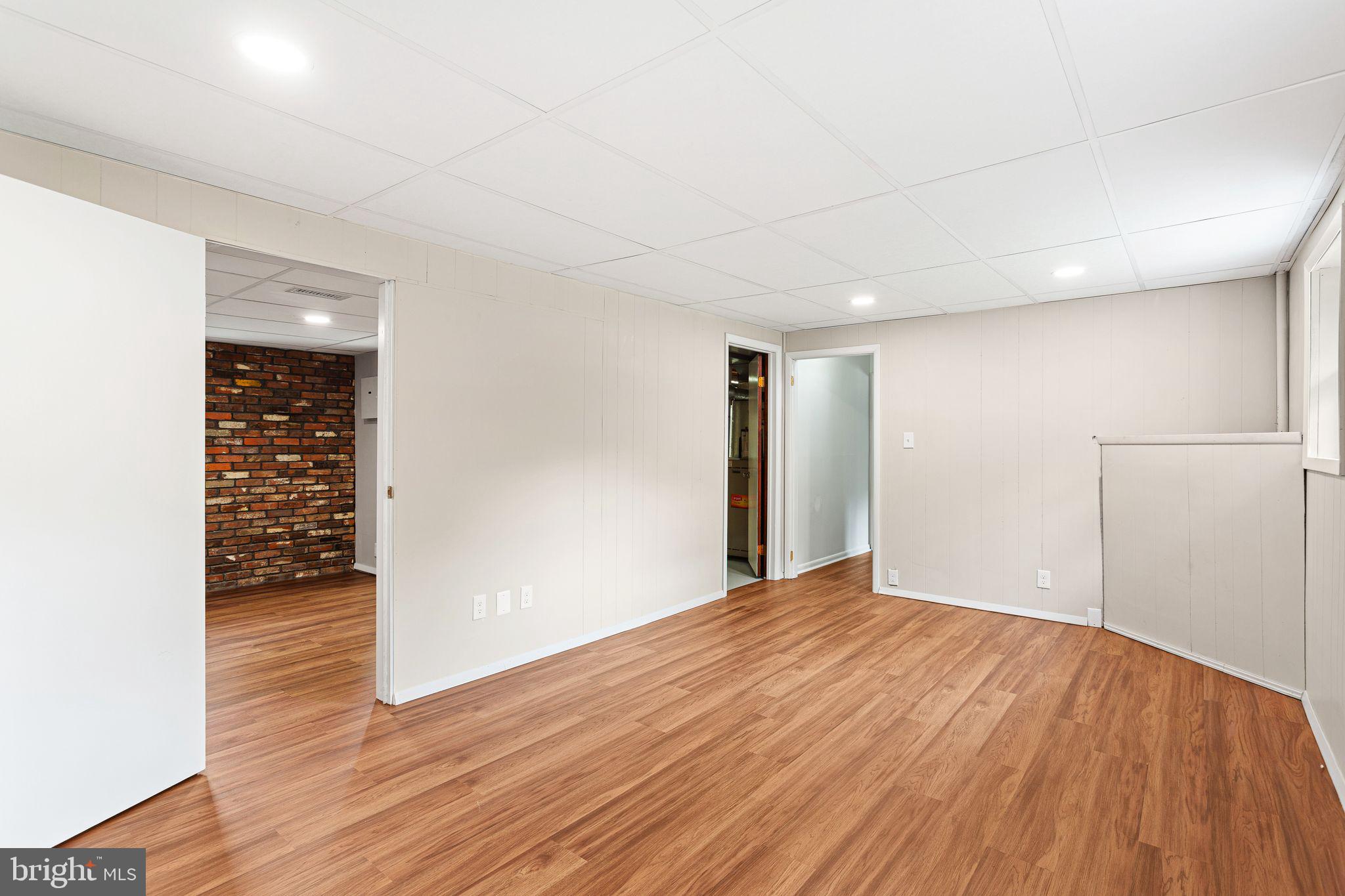 16 Prospect Avenue Sicklerville, NJ 08081 - Photo 21 of 34 Spacious, versatile living area awaits.