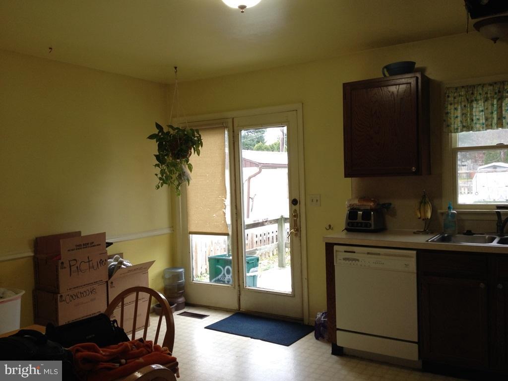 289 Radio Road Elizabethtown, PA 17022 - Photo 3 of 11 Gallery Image 3