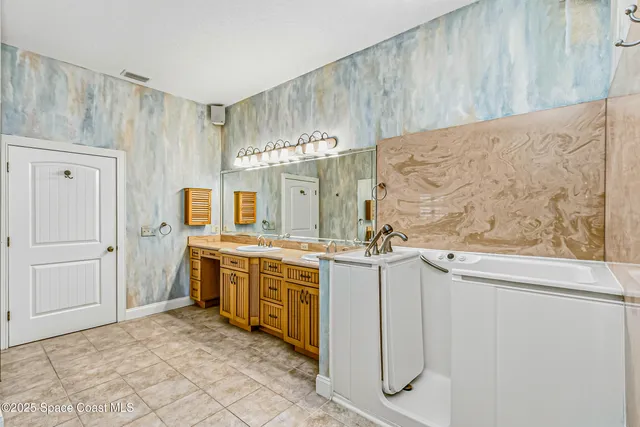 $892,500 | 5430 Amy Way, Mims, FL 32754