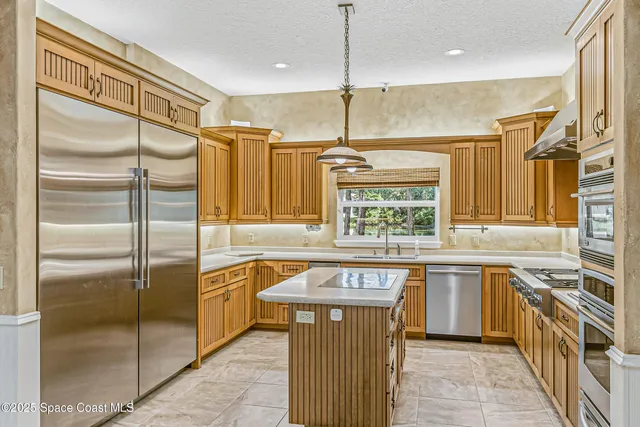 $892,500 | 5430 Amy Way, Mims, FL 32754