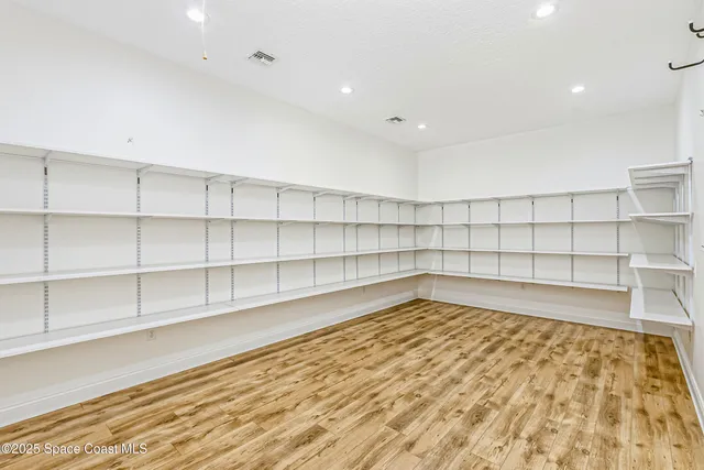 $892,500 | 5430 Amy Way, Mims, FL 32754