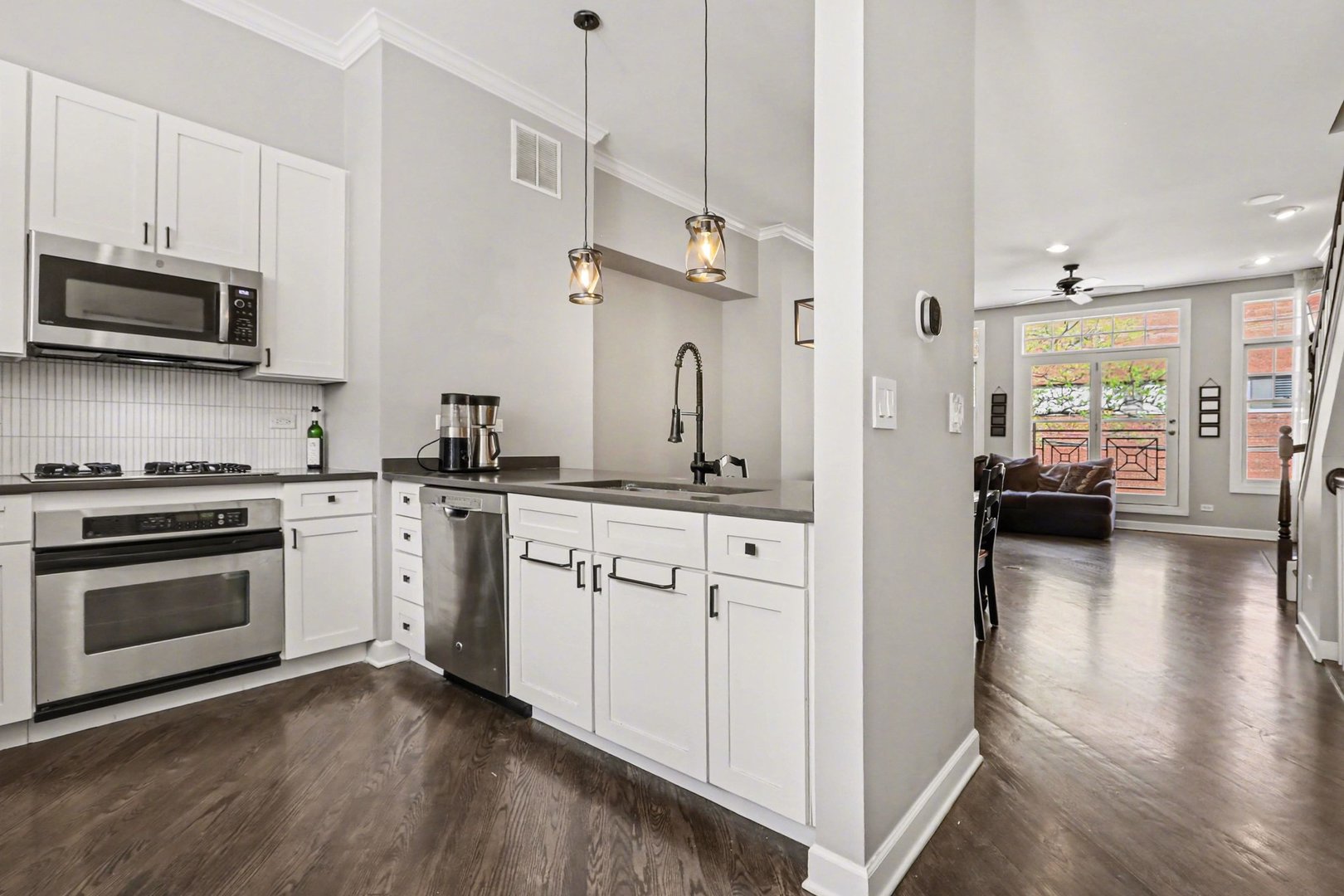 331 East Cullerton Street Chicago, IL 60616 - Photo 10 of 28