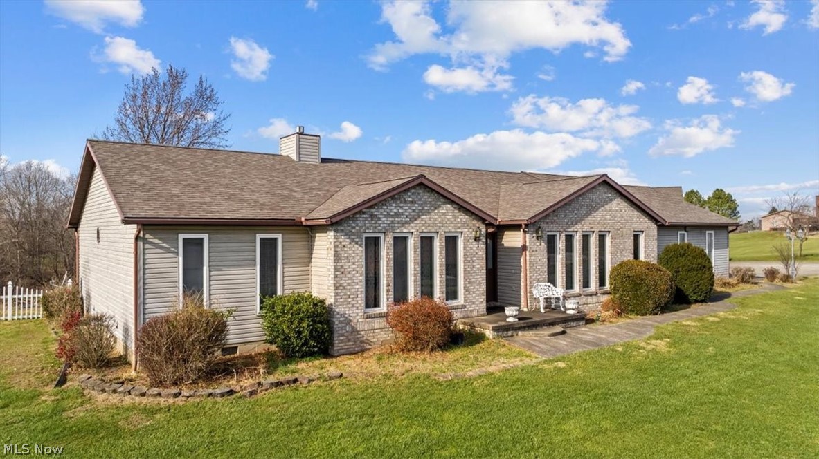 385 Spence Road Belpre, OH 45714 - Photo 2 of 15