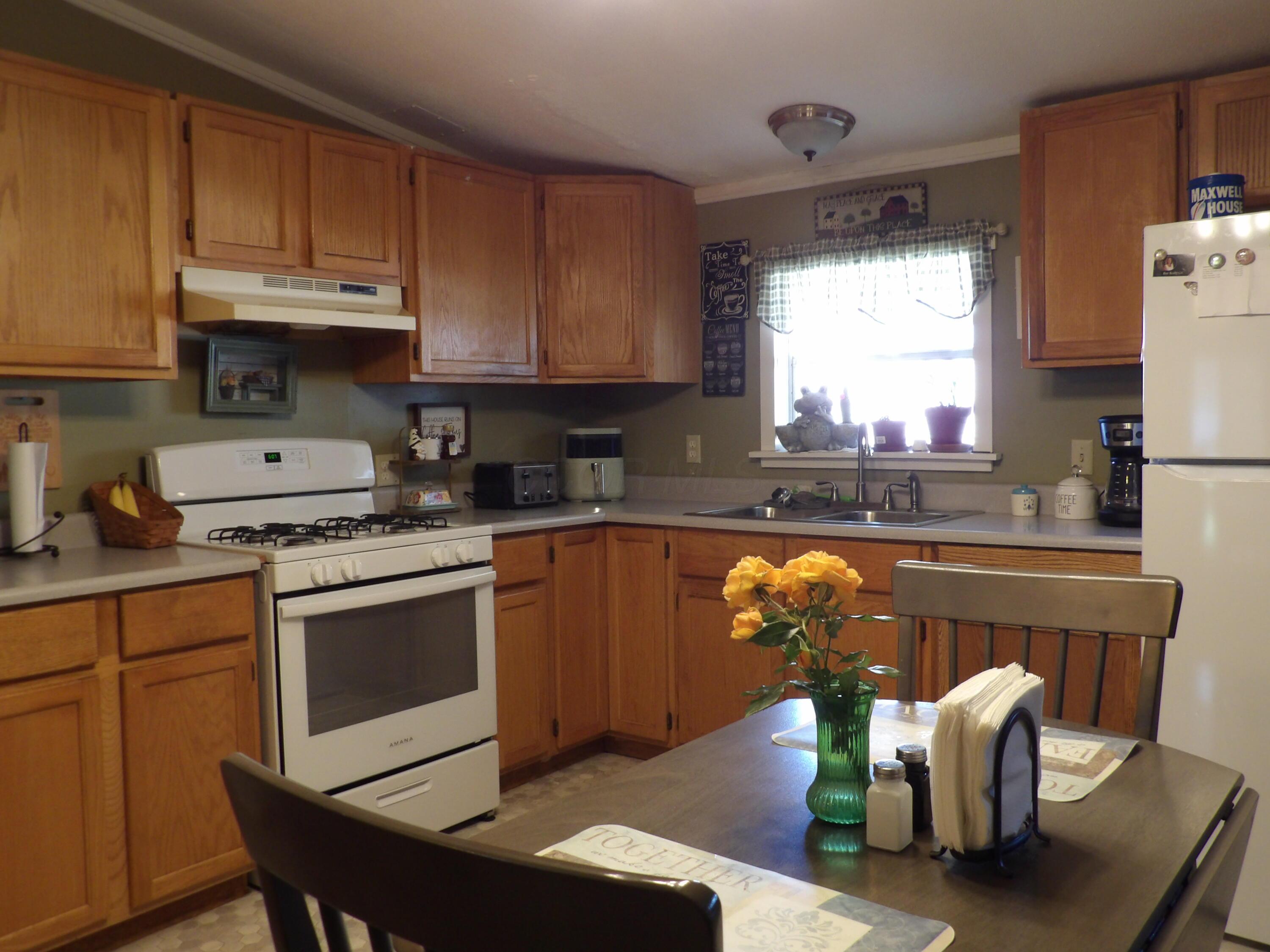 2445 Columbus-Lancaster Road Northwest, Unit LOT 30 Lancaster, OH 43130 - Photo 7 of 26 104_2211