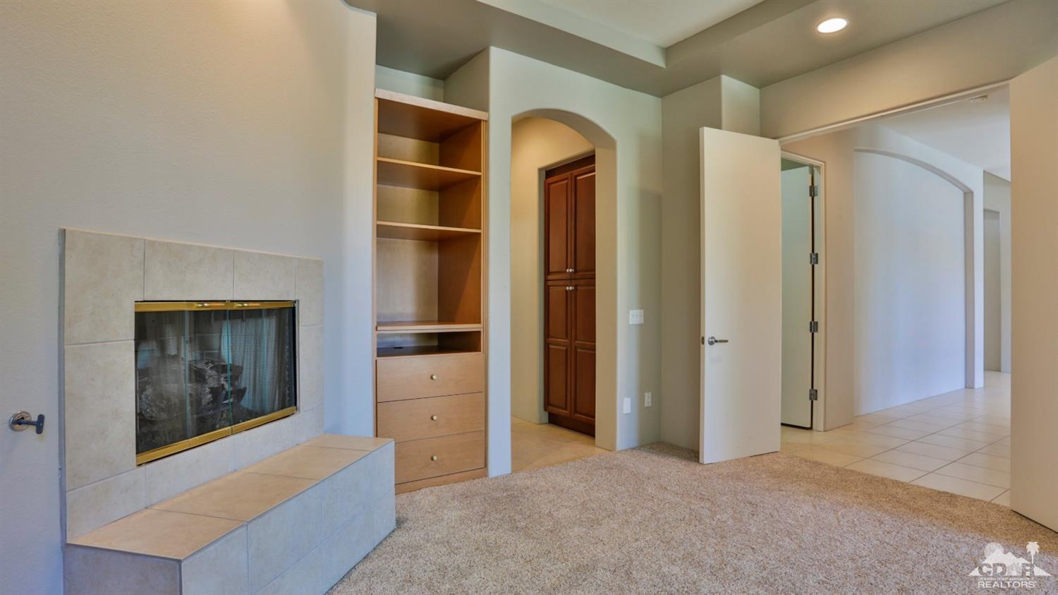 5 University Circle Rancho Mirage, CA 92270 - Photo 28 of 60 a view of an entryway and livingroom